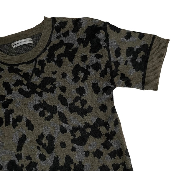 Anthropologie Ethan Leopard Print Short Sleeve Sweater Shirt - Picture 9 of 10